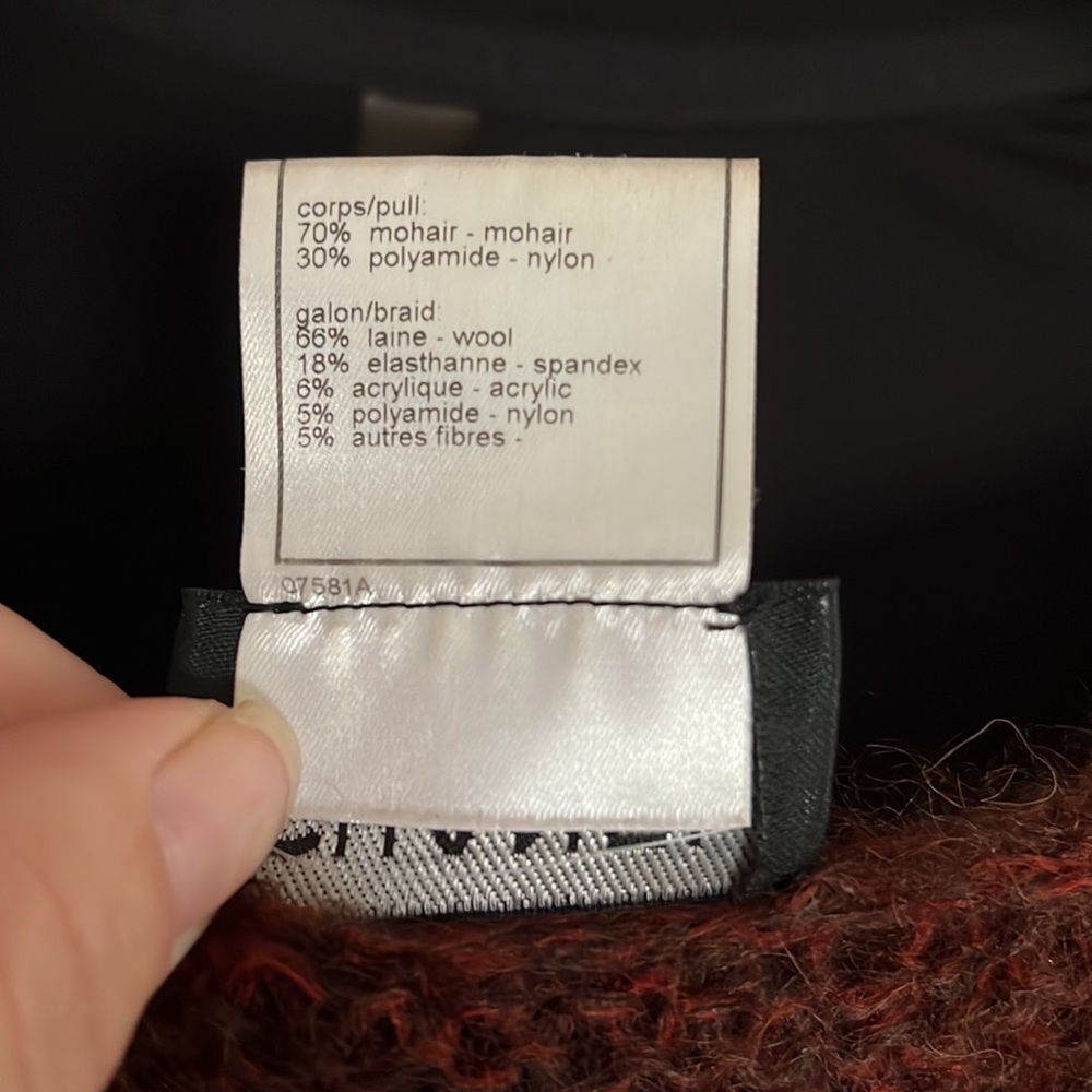 Chanel long sleeve sweater - Picture 6 of 6